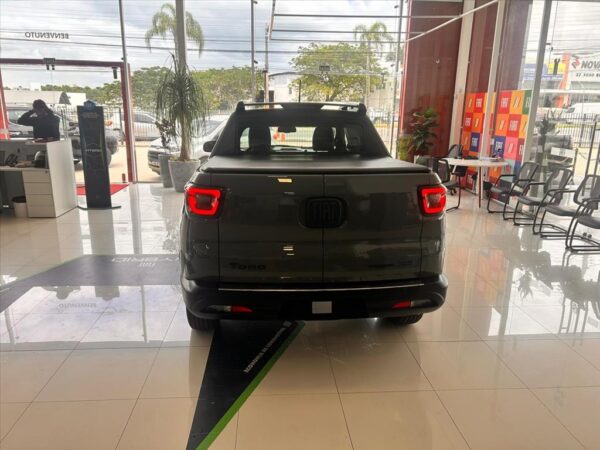 FIAT TORO 1.3 TURBO 270 FLEX VOLCANO AT6 2024/2025